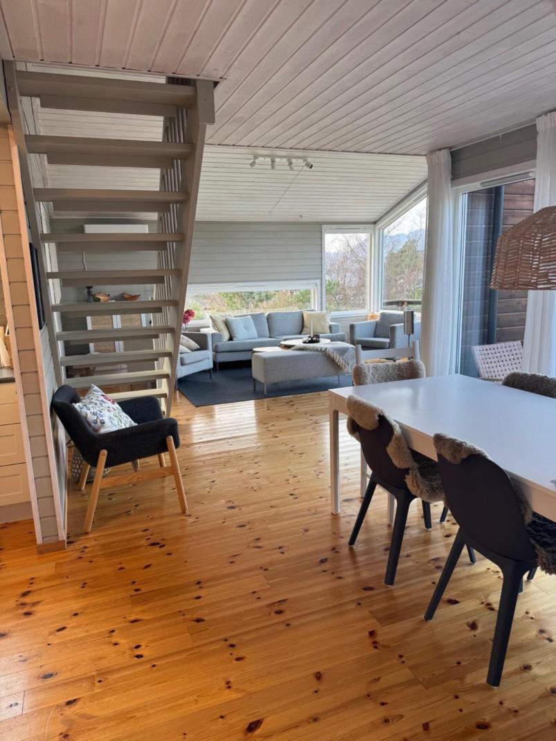 Villa Charming House Located By The Fjord With The Pultpitrock Within Short Distance Jørpeland Esterno foto